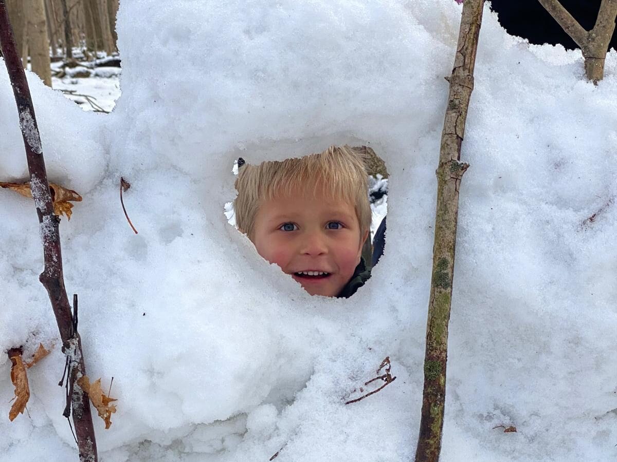 WONDERfield Community School - exploring nature